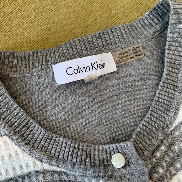 Calvin Klein gray and white button up sweater size sm silver botton closure - Picture 5 of 9